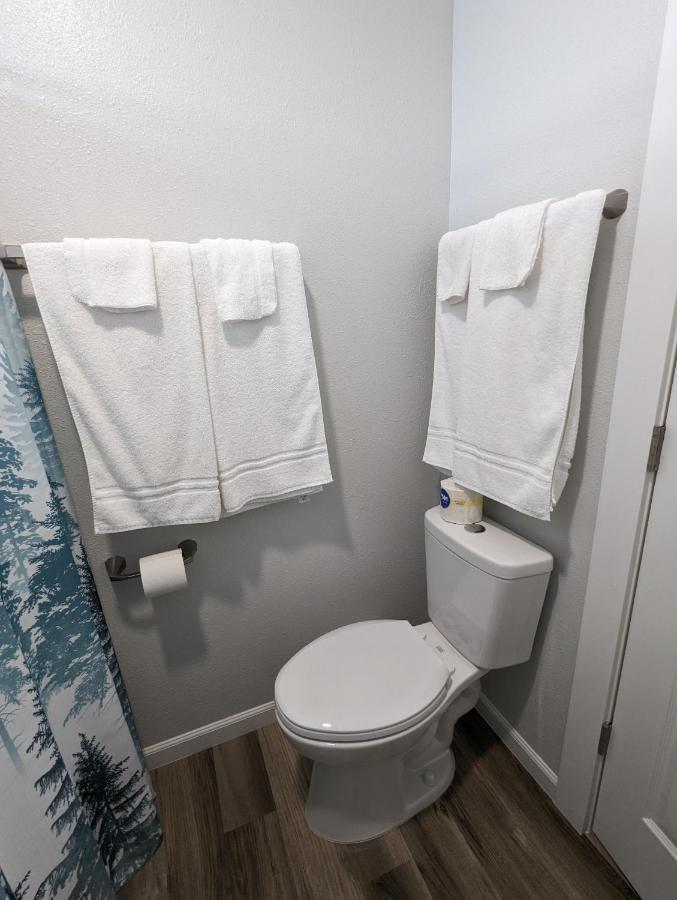 Snowy Mountain Inn Saratoga エクステリア 写真