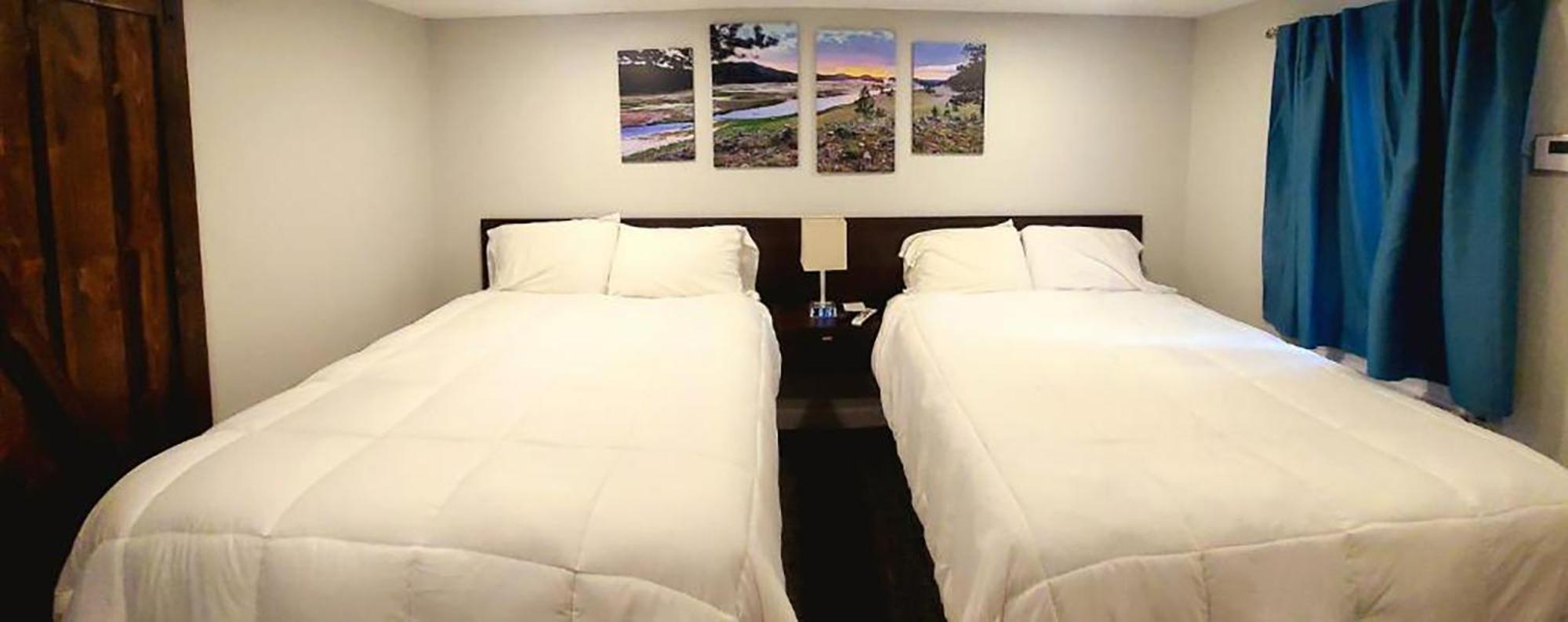 Snowy Mountain Inn Saratoga エクステリア 写真